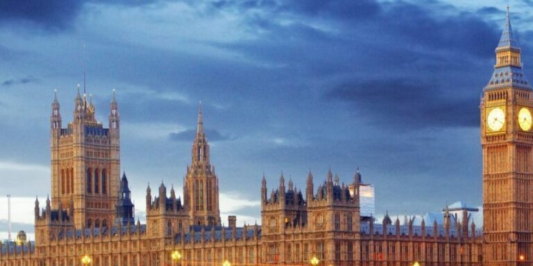 cropped-Dollarphotoclub_England-1920×1272-1.jpg